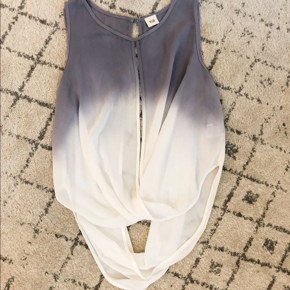 OS flowy top - Picture 1 of 3